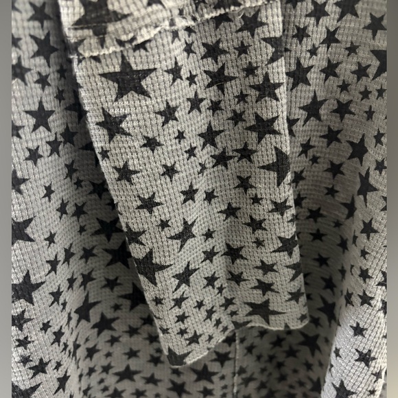 Lucky Brand Gray Star Print Thermal Knit Top Size S - Picture 6 of 8